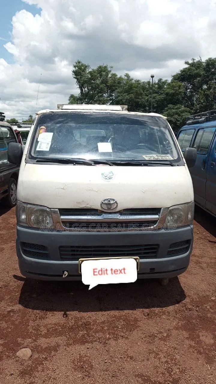 Toyota HiAce 2007 White