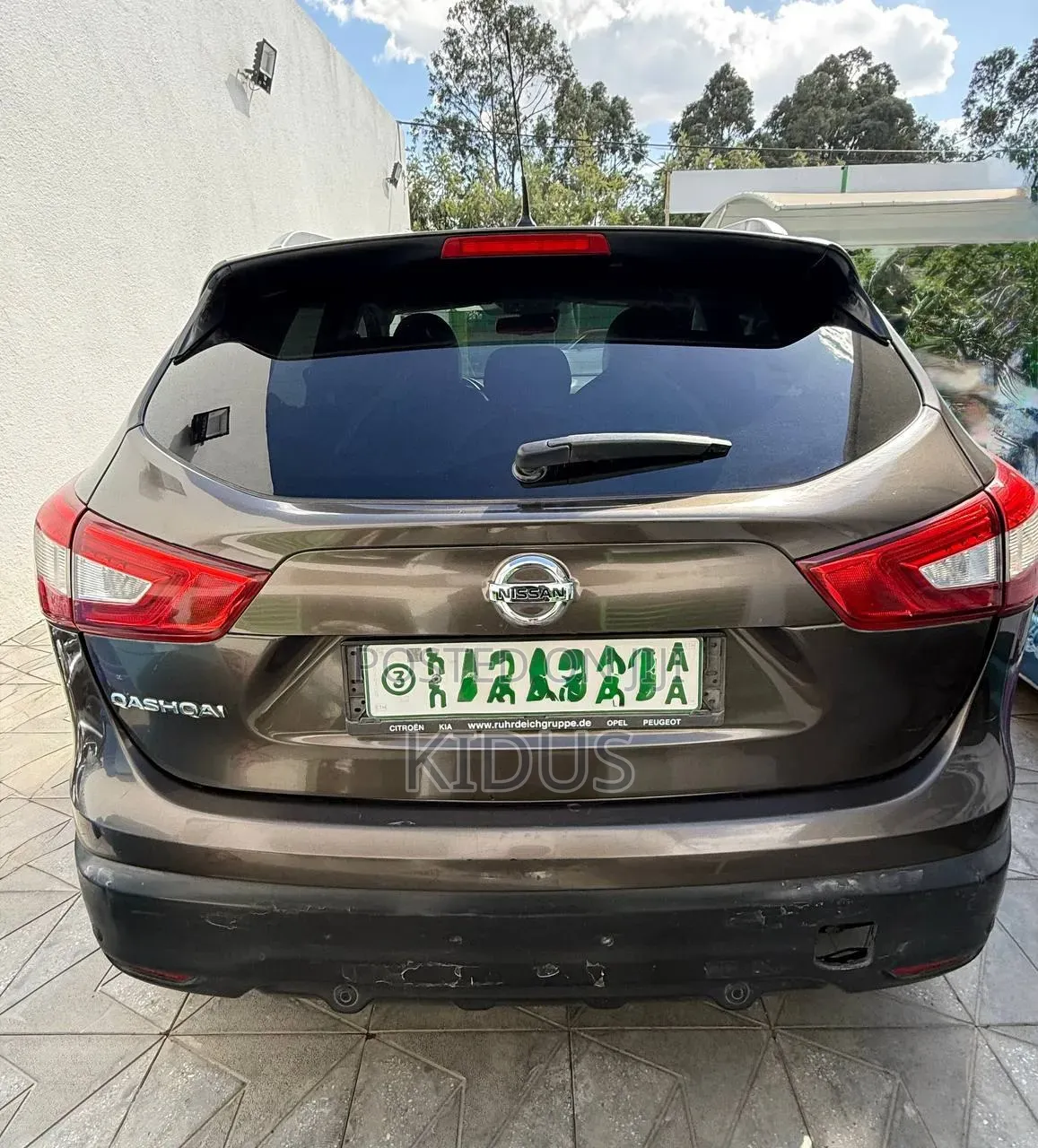 Nissan Qashqai 2017 Brown