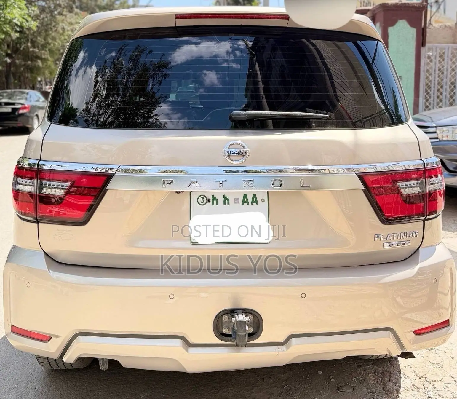 Nissan Patrol 2022 Beige