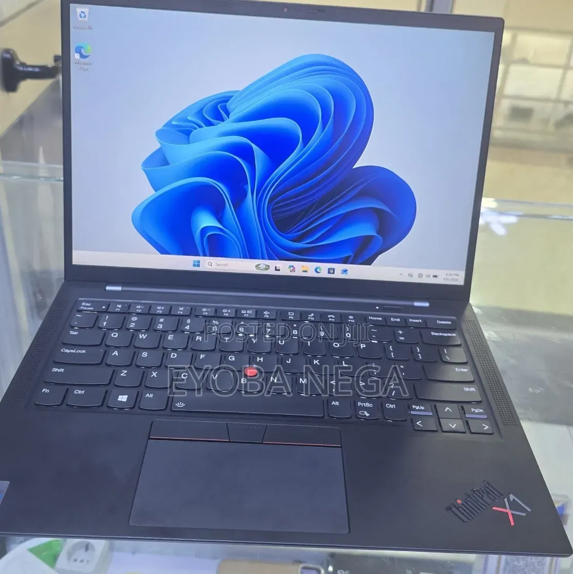 New Laptop Lenovo ThinkPad X1 Carbon 32GB Intel Core i7 SSD 512GB