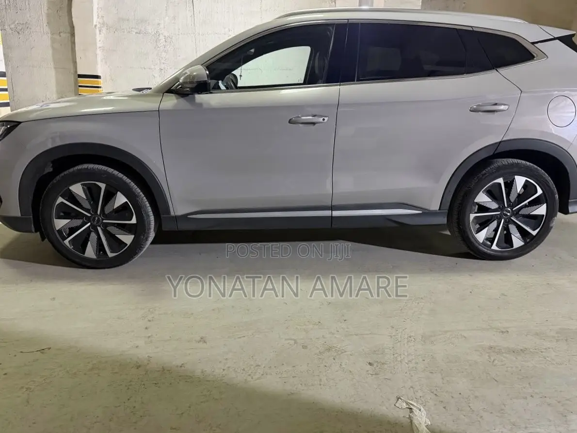 BYD Song Plus 2025 White