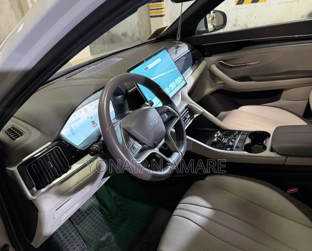 BYD Song Plus 2025 White