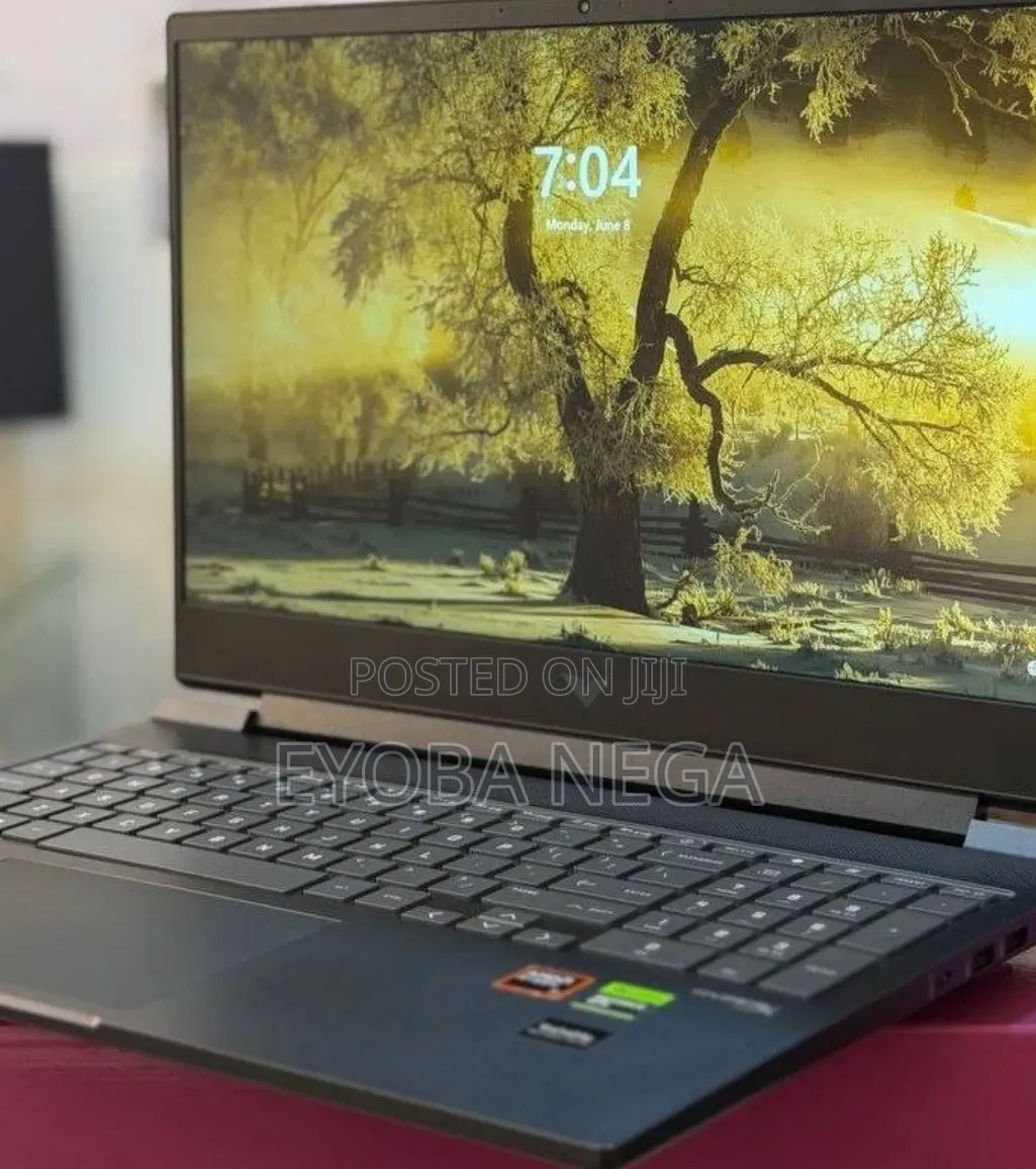 New Laptop HP Victus 16 16GB AMD Ryzen 7 SSD 512GB
