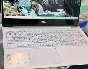 New Laptop Dell Inspiron 15 8GB Intel Core i5 SSD 256GB