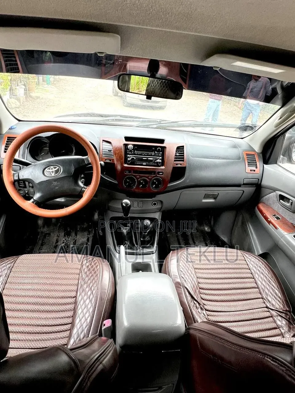 Toyota Hilux 2010 Gold