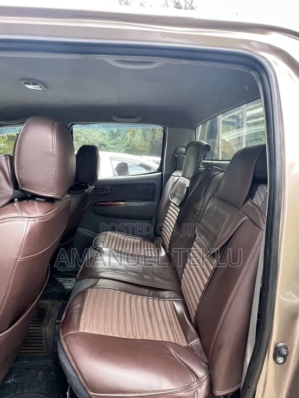 Toyota Hilux 2010 Gold