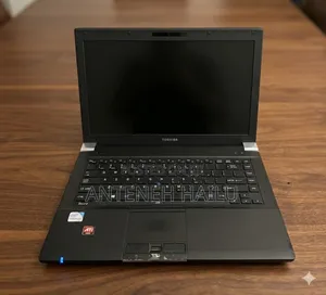 Laptop Toshiba Tecra R940 4GB Intel Pentium HDD+SSD 500GB