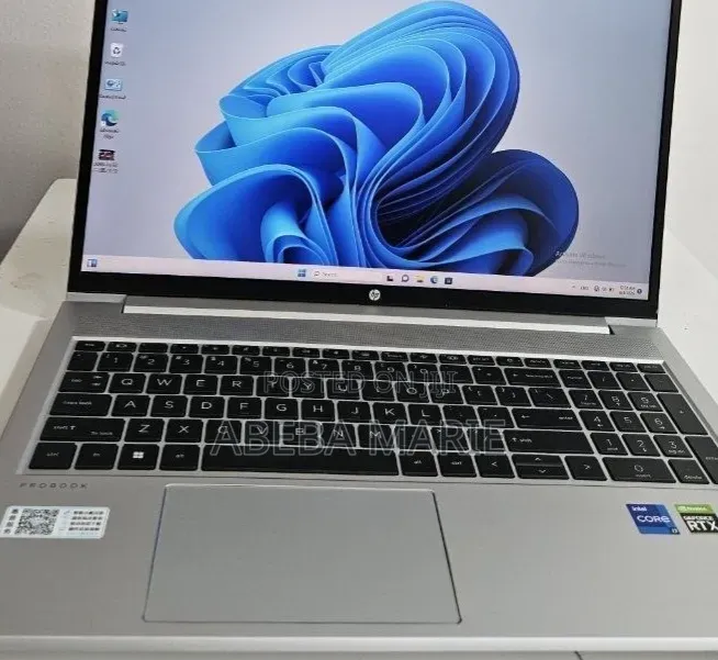 New Laptop HP ProBook 450 16GB Intel Core i7 SSD 1T