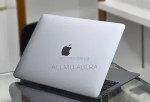 New Laptop Apple MacBook Air 2020 M1 8GB Apple M1 SSD 256GB