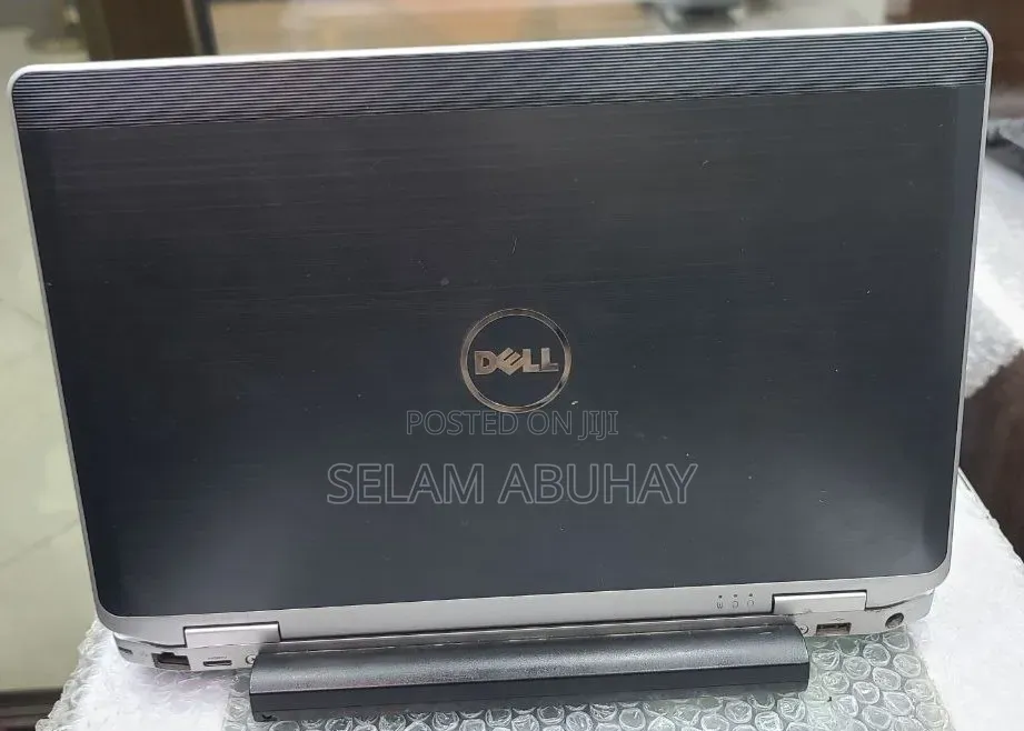 Laptop Dell Latitude 5310 4GB Intel Core i5 HDD 500GB