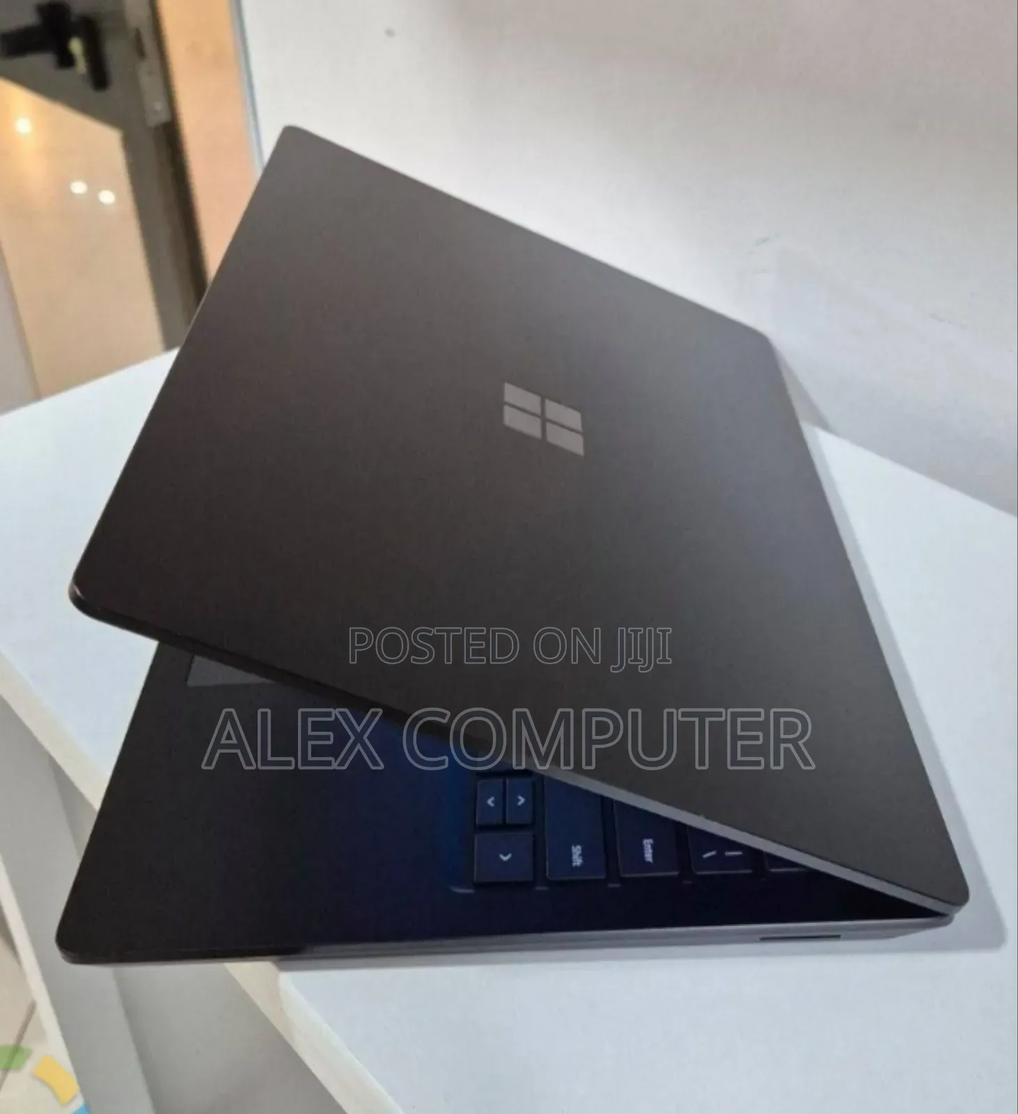 New Laptop Microsoft Surface Laptop 5 16GB Intel Core i7 SSD 512GB