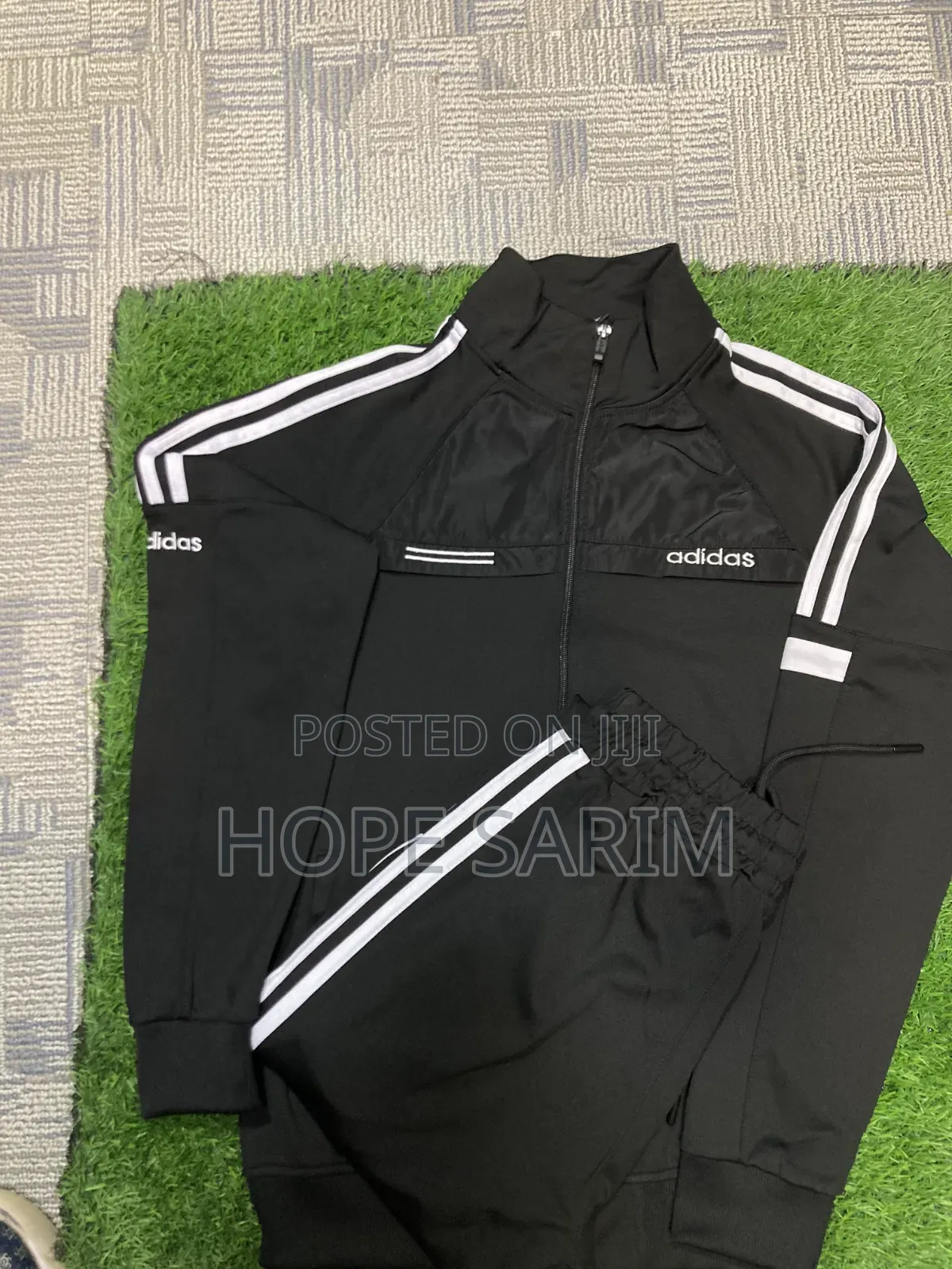 Adidas Men's Black ትራክስ Set