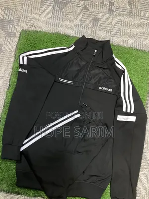 Adidas Men's Black ትራክስ Set