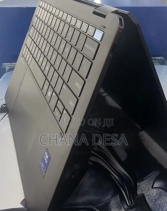 New Laptop HP OmniBook Ultra Flip 14" 16GB Intel Core Ultra 7 SSD 1T