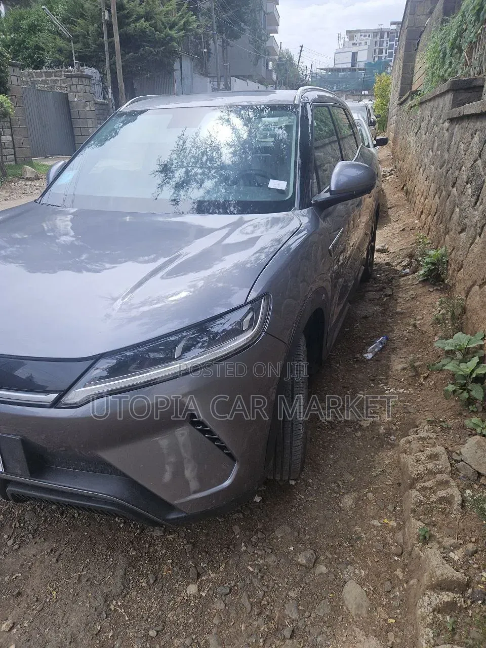 BYD E2 43 kWh 94 hp FWD 2024 Gray