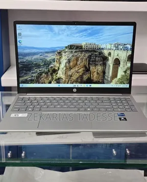 New Laptop HP Stream Notebook 16GB Intel Core i7 SSD 1T