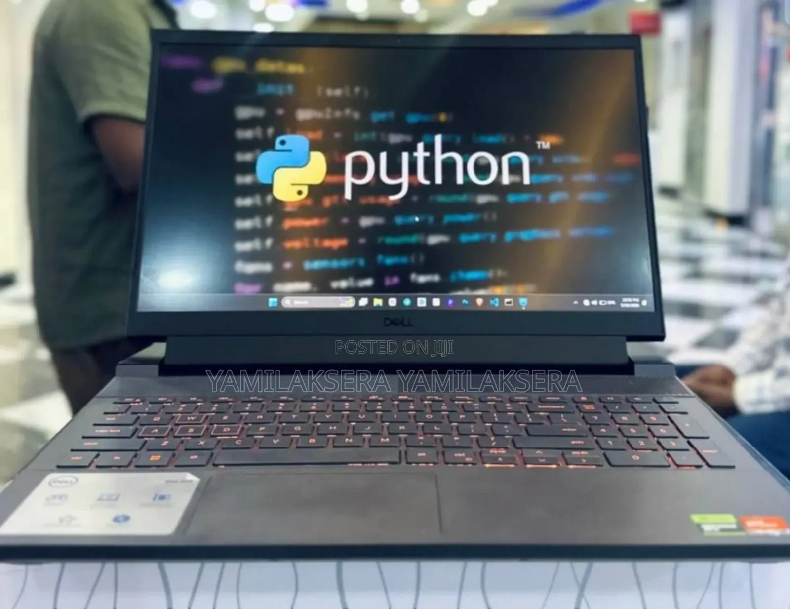 New Laptop Dell G15 5535 16GB AMD Ryzen 7 SSD 512GB