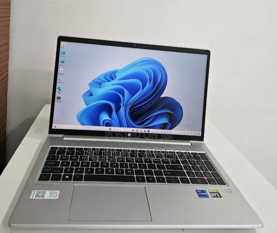New Laptop HP 16GB Intel Core i7 SSD 1T