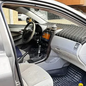 Toyota Corolla 2012 Gray