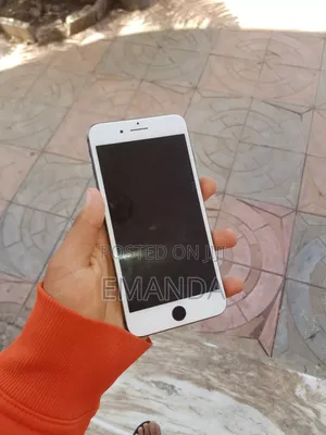 Apple iPhone 8 Plus 64 GB Black