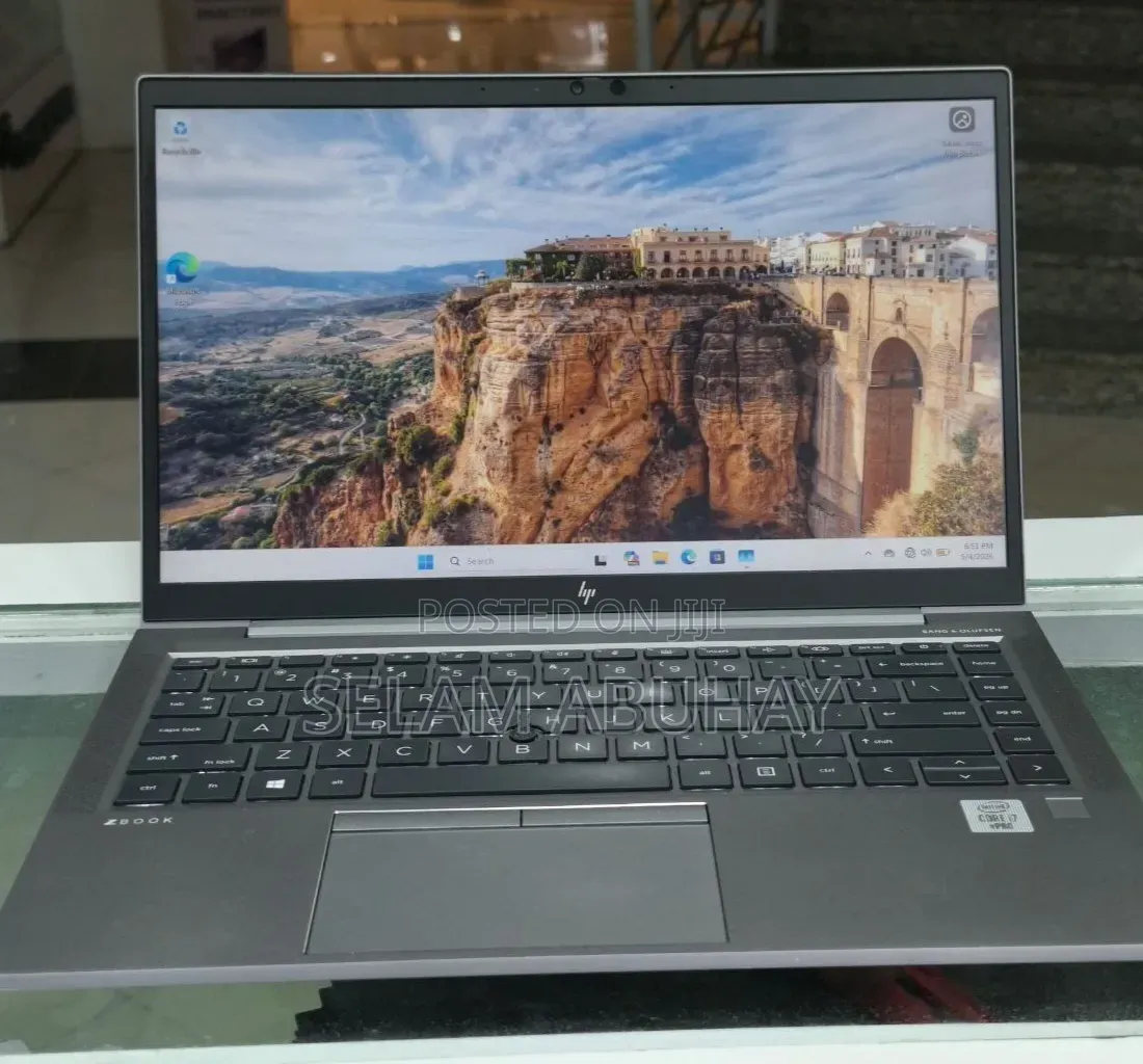 New Laptop HP Zbook Studio G7 16GB Intel Core i7 SSD 512GB