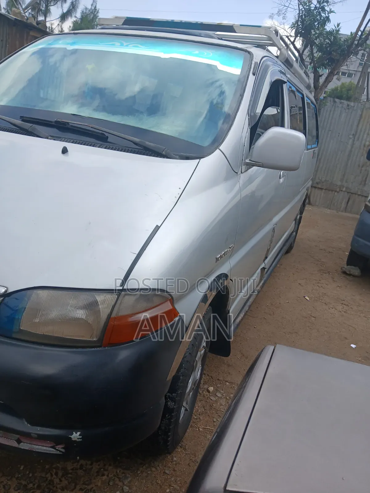 Toyota HiAce 2004 Silver