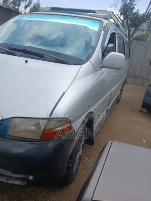 Toyota HiAce 2004 Silver
