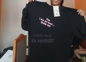 ፀሀይ Aura Tshirt