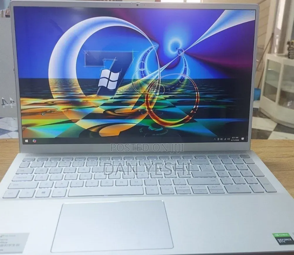 New Laptop Dell Inspiron 15 7569 16GB Intel Core i7 SSD 512GB