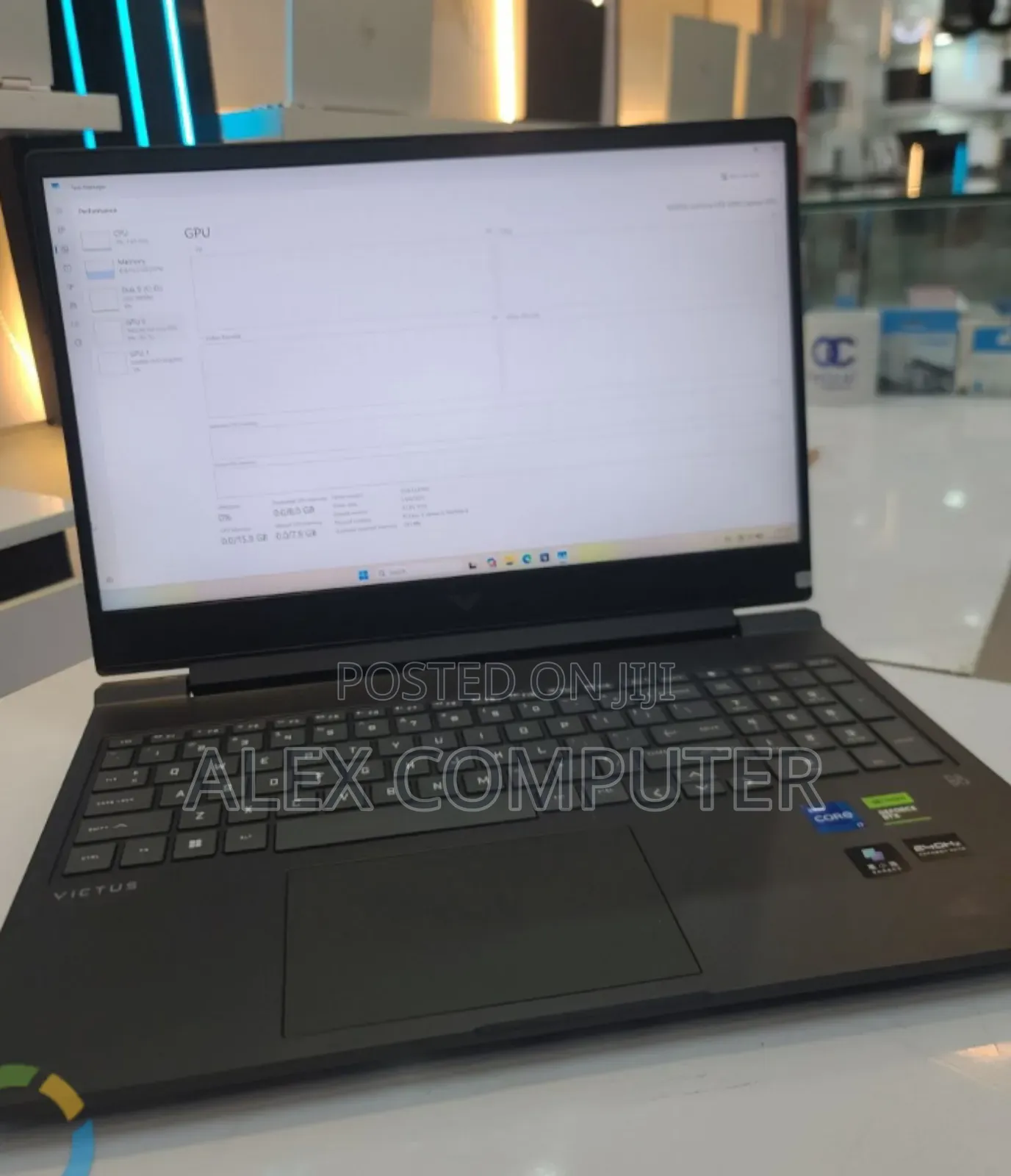 New Laptop HP Victus 16 16GB Intel Core i7 SSD 1T
