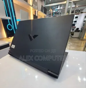 New Laptop HP Victus 16 16GB Intel Core i7 SSD 1T