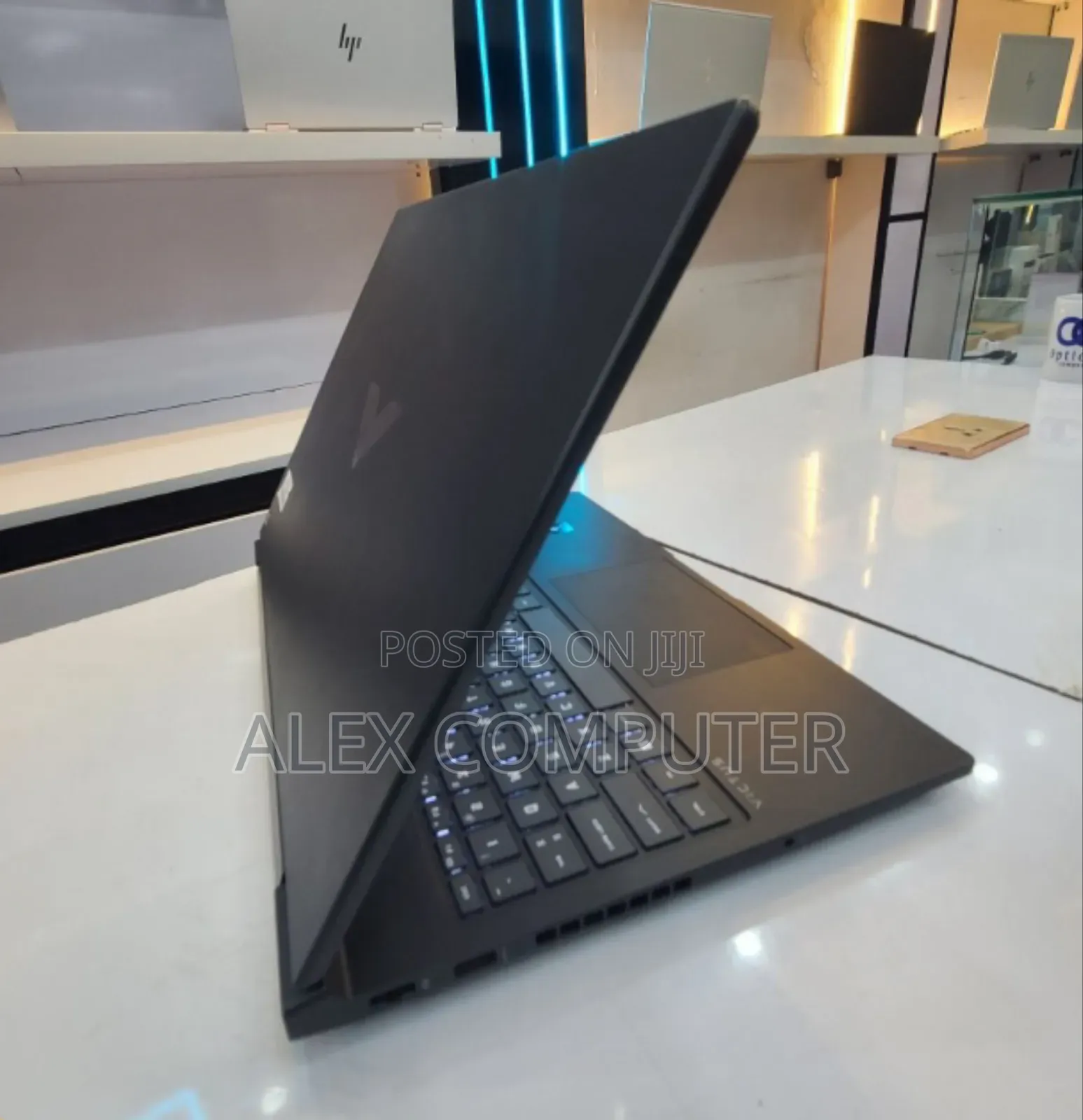 New Laptop HP Victus 16 16GB Intel Core i7 SSD 1T