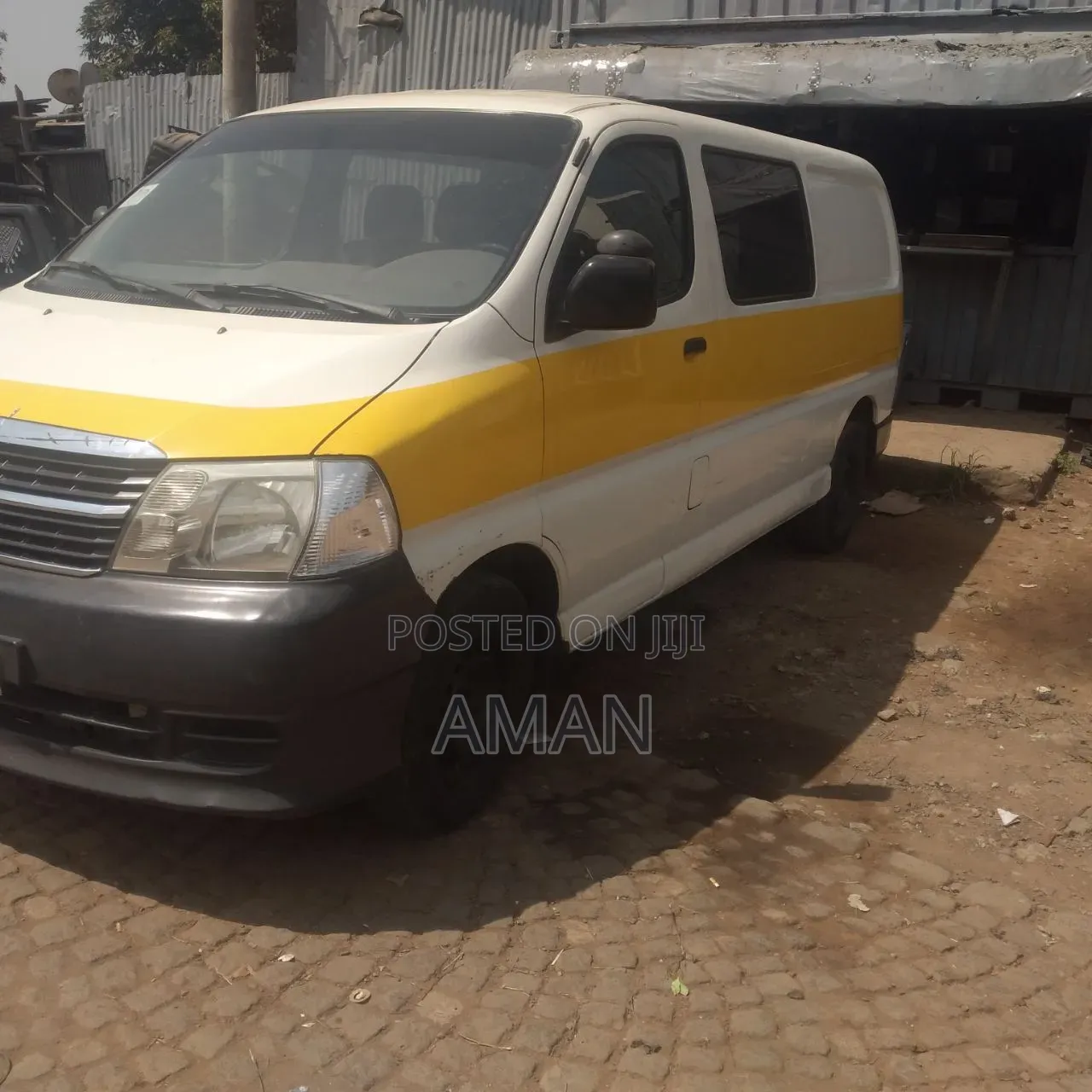 Toyota HiAce 2009 White