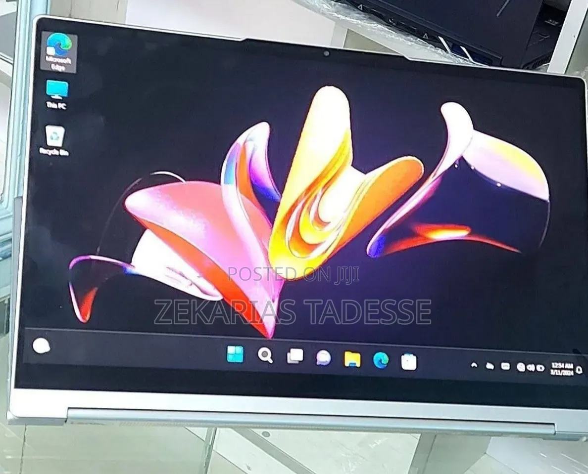 New Laptop Lenovo Yoga 9i 16GB Intel Core i7 SSD 512GB