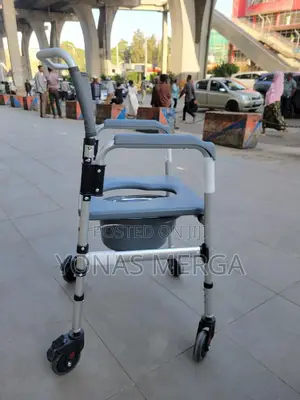 Commode, Shower Indoor Chair尟晤includes a Supportive 17” X 17” Seat,