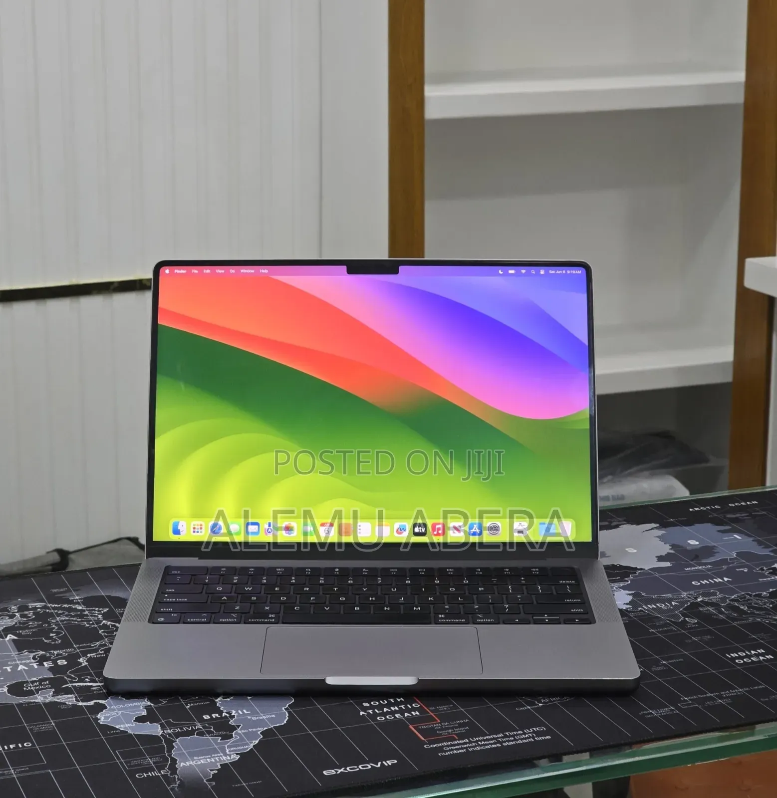 New Laptop Apple MacBook Pro 2023 M3 8GB Apple M3 Pro SSD 512GB