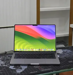 New Laptop Apple MacBook Pro 2023 M3 8GB Apple M3 Pro SSD 512GB