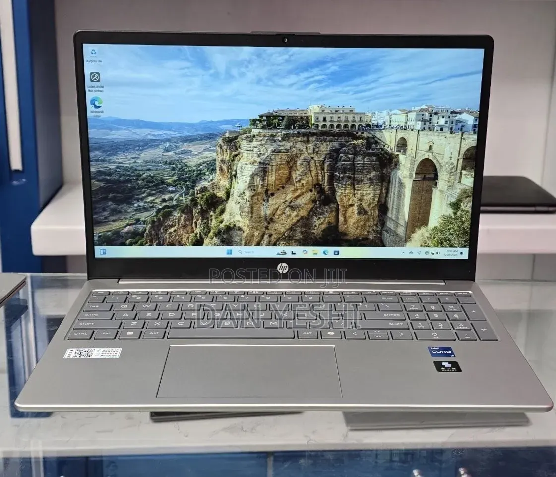 New Laptop HP Stream Notebook 16GB Intel Core i7 SSD 1T