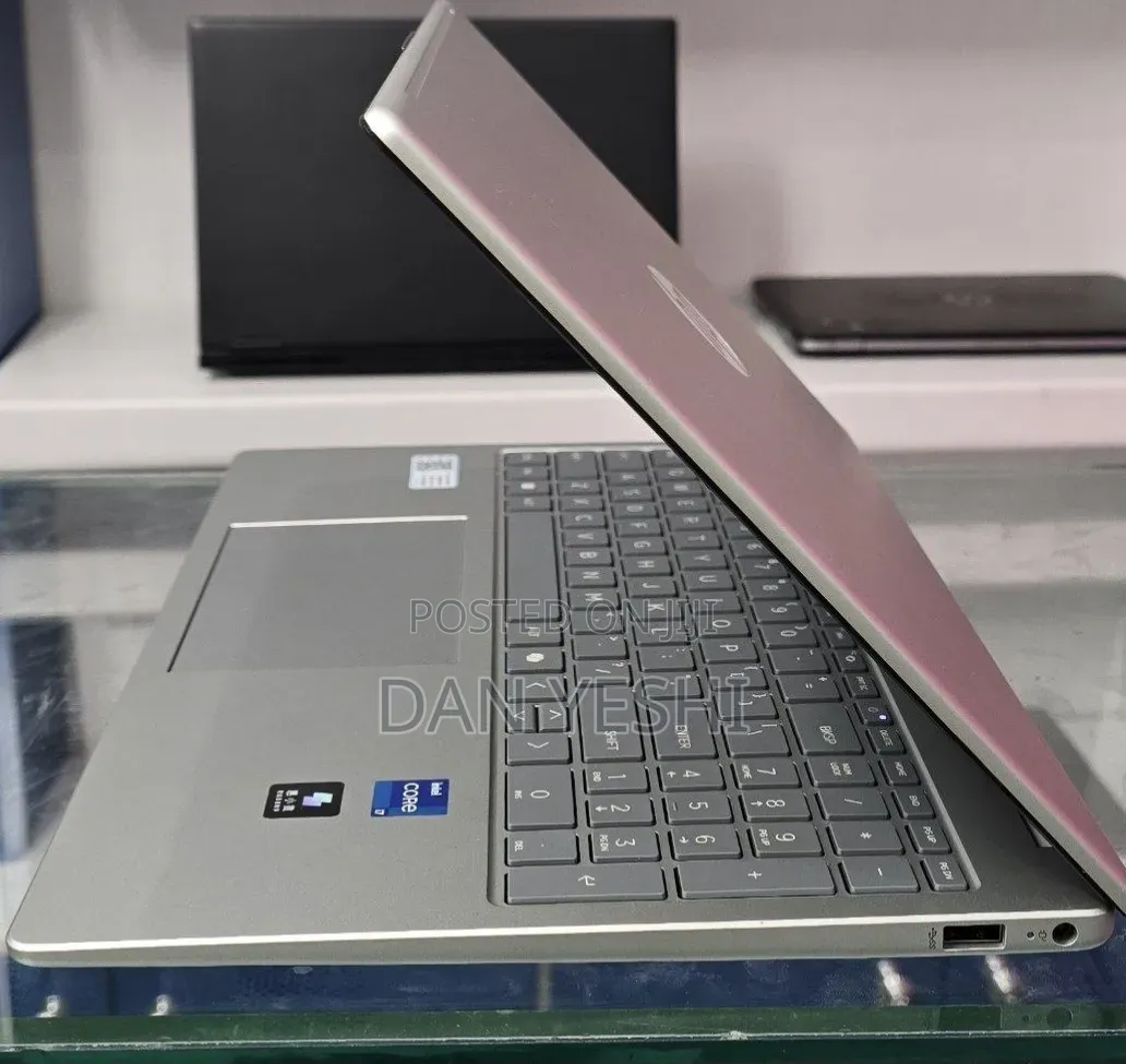 New Laptop HP Stream Notebook 16GB Intel Core i7 SSD 1T