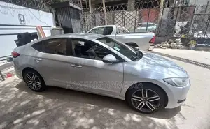 Hyundai Avante 2017 Silver