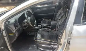 Hyundai Avante 2017 Silver