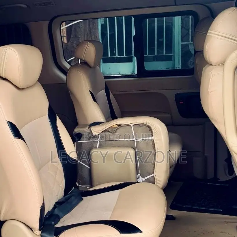 Hyundai Starex 2017 Silver