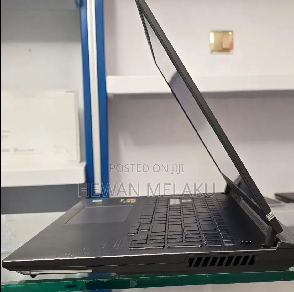New Laptop Asus G71G 16GB AMD Ryzen 9 SSD 1T