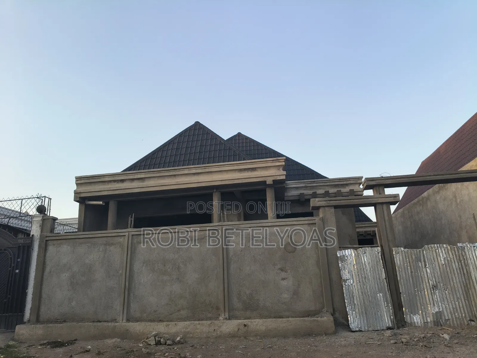 7bdrm Villa in Villa, East Shewa for sale