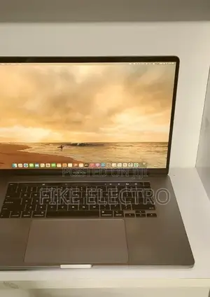 New Laptop Apple MacBook Pro 2019 32GB Intel Core i9 SSD 1T