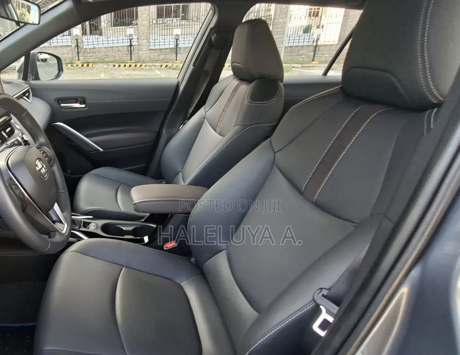 New Toyota Corolla Cross Hybrid 2025