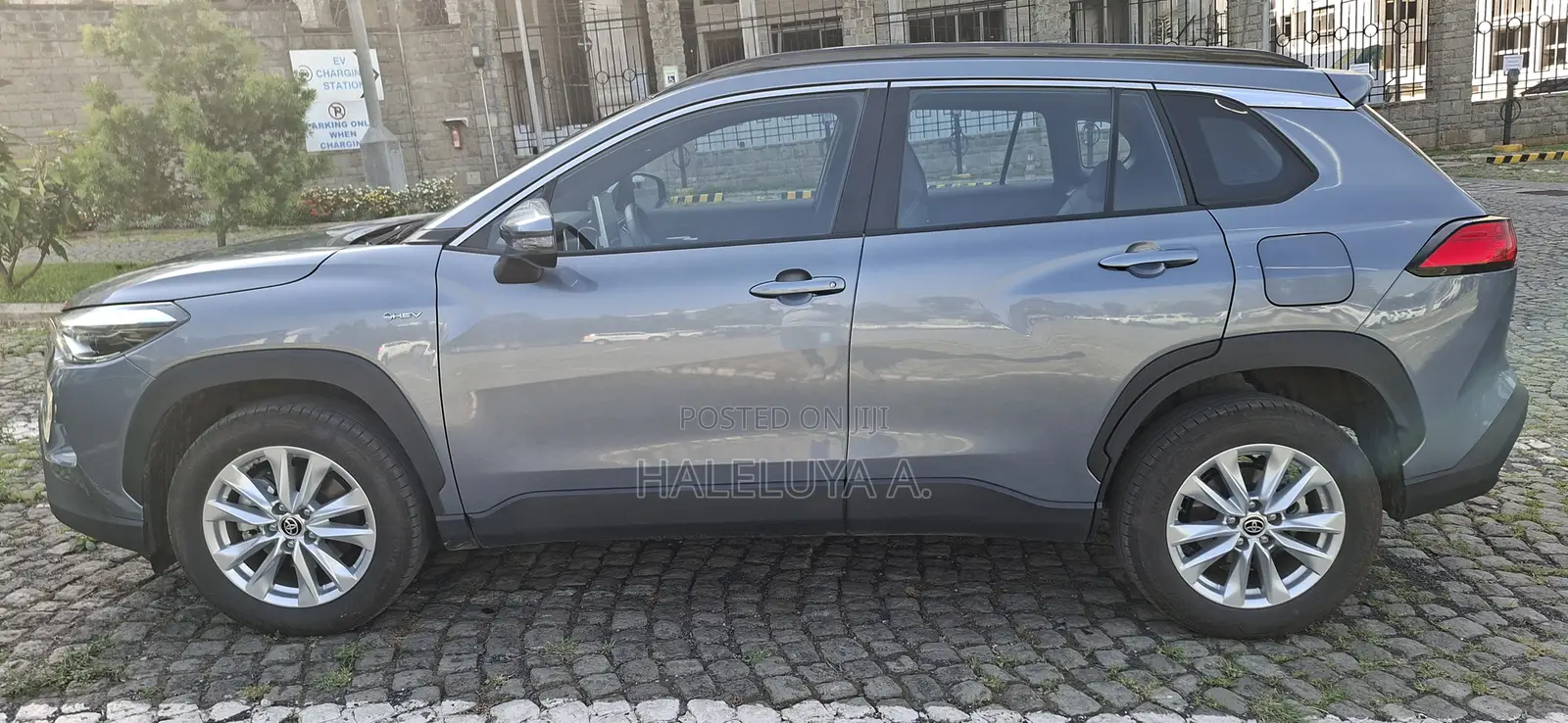 New Toyota Corolla Cross Hybrid 2025