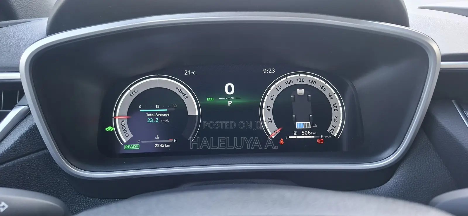 New Toyota Corolla Cross Hybrid 2025