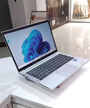 New Laptop HP EliteBook 830 G8 16GB Intel Core i5 SSD 512GB