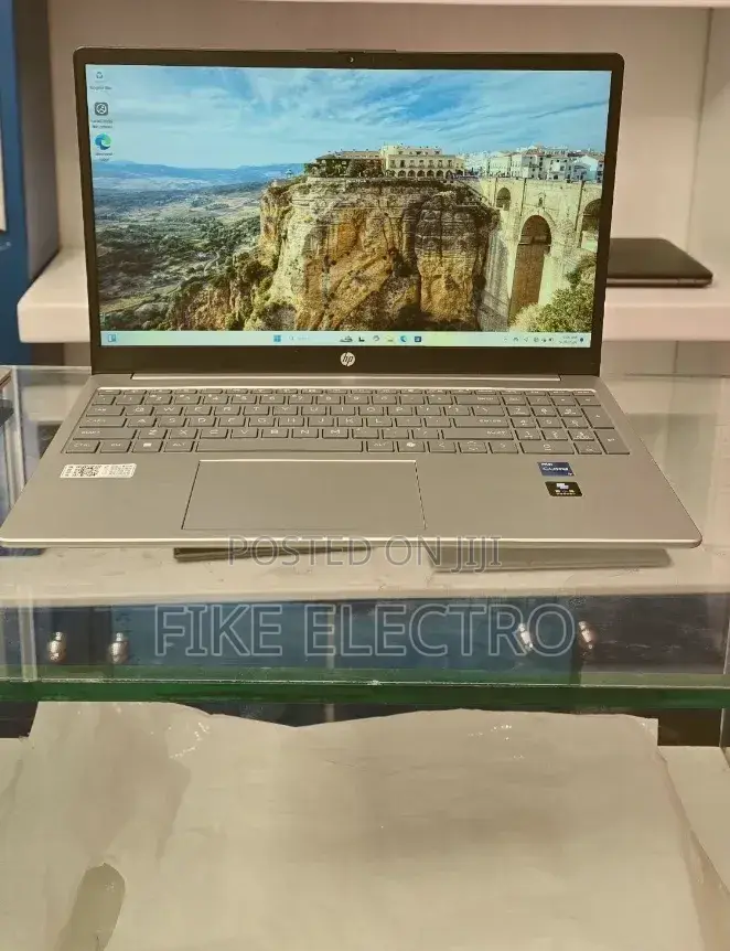 New Laptop HP Stream Notebook 16GB Intel Core i7 SSD 1T